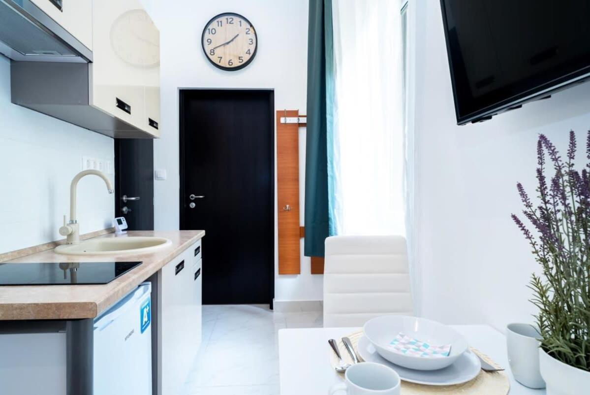 Modern Intimate Studio In The Center Budapesta Exterior foto